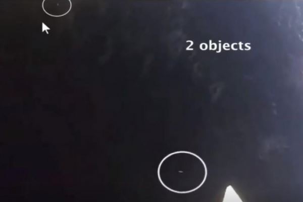 Камеры МКС снова зафиксировали светящиеся НЛО