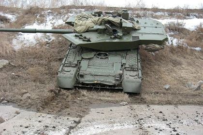 Появились снимки российского «Бурлака» на Т-80